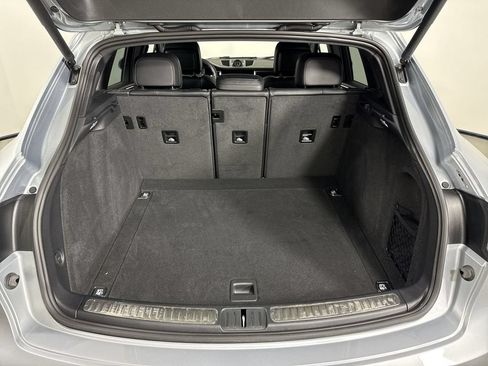 Certified 2026 Porsche Macan AWD/4WD image 22