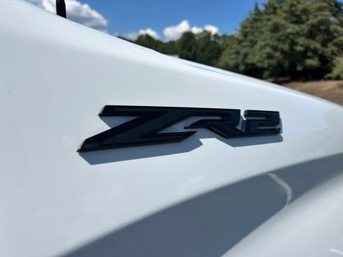 Used 2025 Chevrolet Silverado 1500 ZR2 w/ Technology Package AWD/4WD image 29