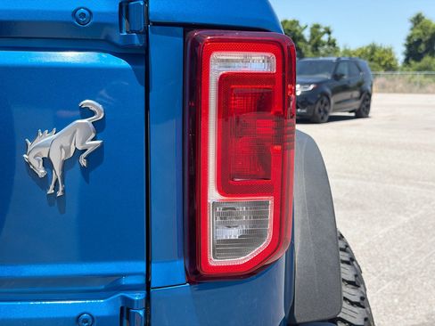 Used 2022 Ford Bronco 4-Door AWD/4WD image 10