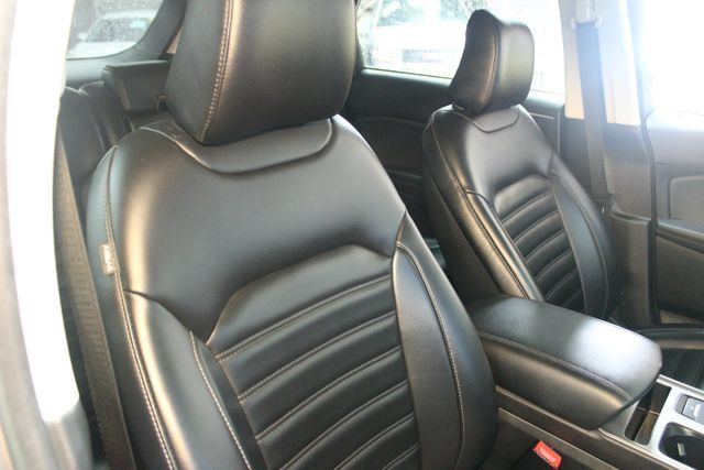Used 2024 Ford Edge SEL AWD/4WD image 10