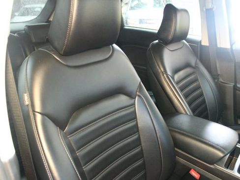 Used 2024 Ford Edge SEL AWD/4WD image 10