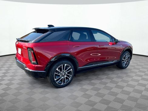New 2026 Cadillac Optiq Sport 1 w/ LPO, Floor Liner Package AWD/4WD image 6