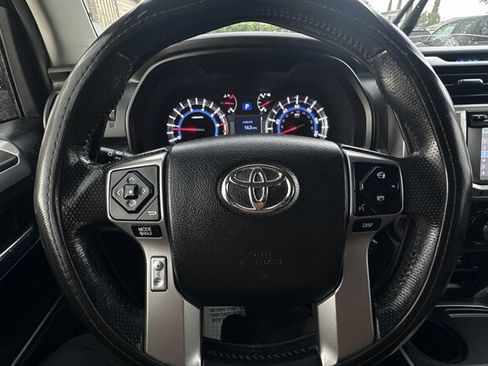 Used 2015 Toyota 4Runner SR5 image 17