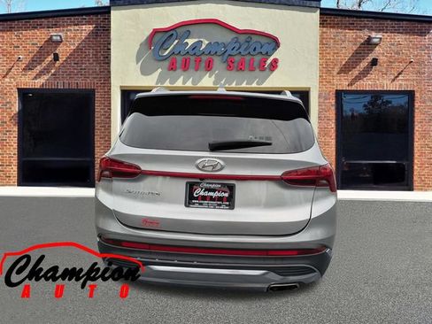 Used 2022 Hyundai Santa Fe SEL FWD image 5