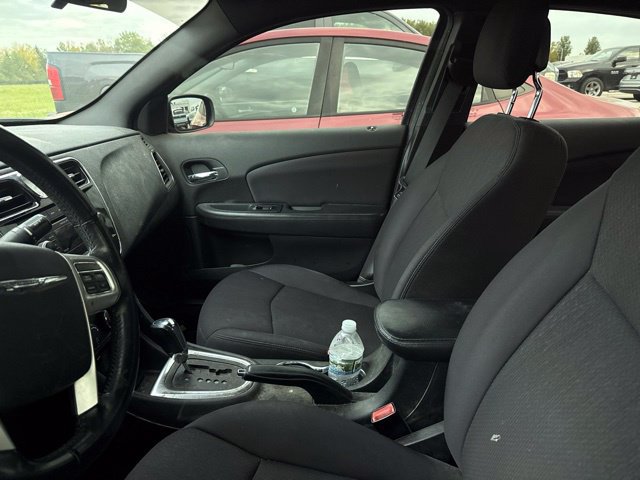 Used 2013 Chrysler 200 Touring w/ Cold Weather Group FWD image 9