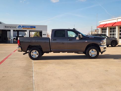 New 2026 RAM 2500 Tradesman w/ Chrome Appearance Group AWD/4WD image 7