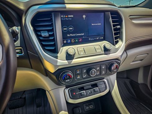 Used 2021 GMC Acadia SLT w/ Premium Package AWD/4WD image 24