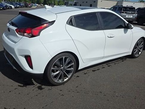 Used 2020 Hyundai Veloster 2.0 Premium FWD image 4