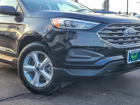 Used 2022 Ford Edge SE image 2