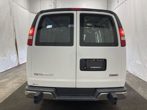 Used 2023 GMC Savana 2500 RWD 2500 135 w/ Driver Convenience Package image 10