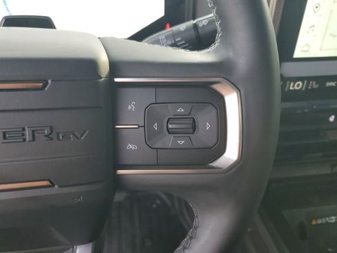 Certified 2025 GMC Hummer EV 2X image 35