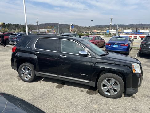 Used 2015 GMC Terrain SLE w/ Chrome Edition image 3