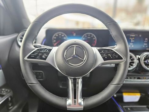New 2026 Mercedes-Benz GLB 250 4MATIC image 27