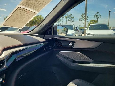 Used 2024 Acura MDX A-Spec image 34