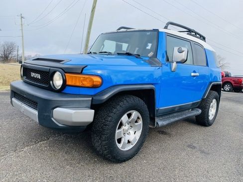 Used 2007 Toyota FJ Cruiser Base image 6