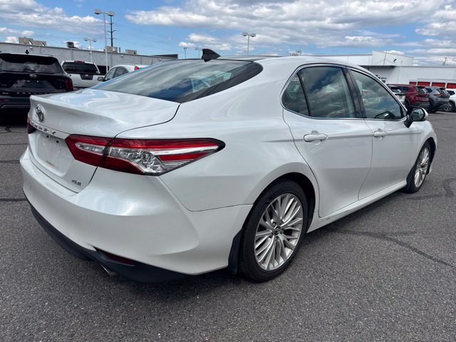 Used 2019 Toyota Camry XLE w/ Navigation Package FWD image 5