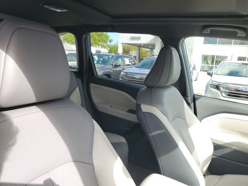 Used 2025 Subaru Forester Limited image 22