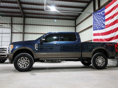 Used 2017 Ford F250 King Ranch w/ King Ranch Ultimate Package image 5