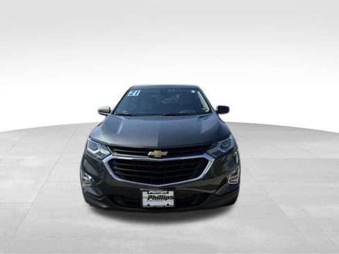 Used 2021 Chevrolet Equinox LS w/ LS Convenience Package FWD image 2
