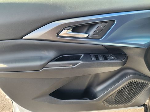 New 2026 Chevrolet Equinox EV LT image 23