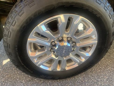 Used 2022 GMC Sierra 2500 Denali image 13