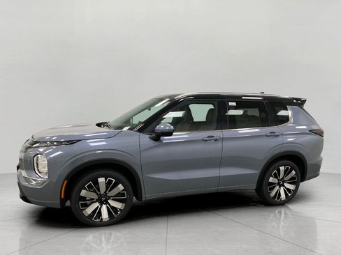 New 2025 Mitsubishi Outlander SEL image 8