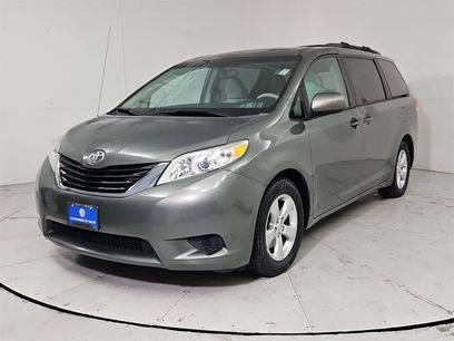 Used 2014 Toyota Sienna LE