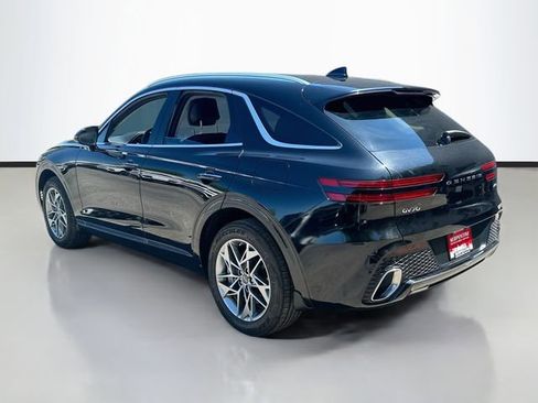 Used 2025 Genesis GV70 2.5T AWD/4WD image 8