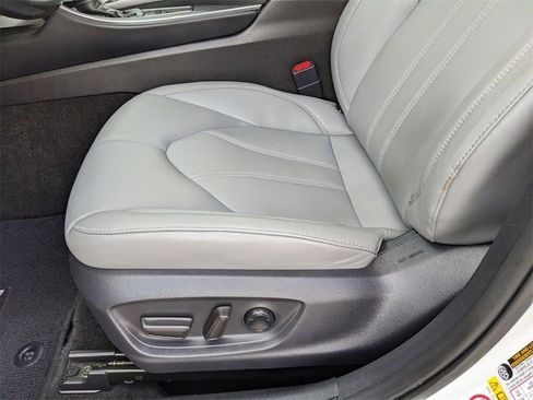 Used 2019 Toyota Avalon XLE w/ Moonroof Package image 32