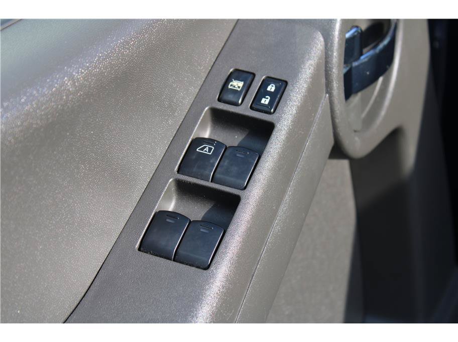 Used 2012 Nissan Xterra PRO-4X AWD/4WD image 14
