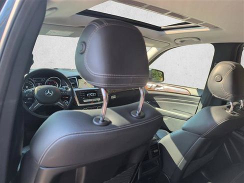 Used 2015 Mercedes-Benz ML 250 BlueTEC 4MATIC image 16