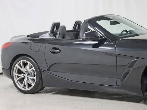 Used 2022 BMW Z4 sDrive30i w/ Convenience Package image 4