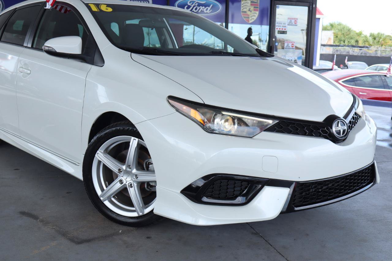 Used 2016 Scion iM FWD image 2