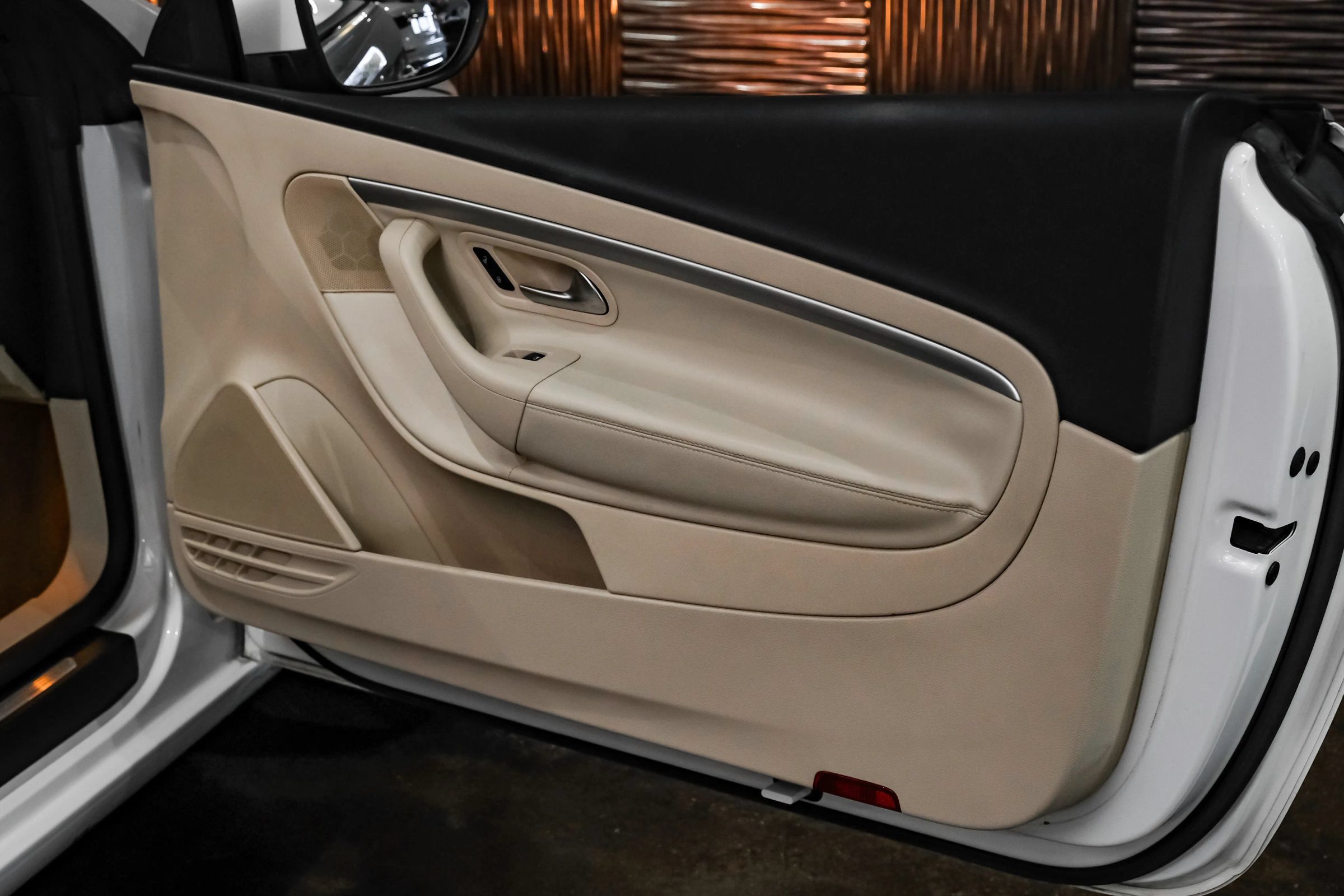 Used 2012 Volkswagen Eos Komfort FWD image 32