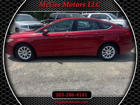 Used 2017 Ford Fusion S FWD image 1