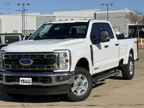 New 2026 Ford F350 XLT w/ FX4 Off-Road Package image 24