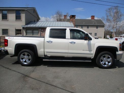 Used 2014 Chevrolet Silverado 1500 LTZ Z71 w/ Driver Alert Package image 7