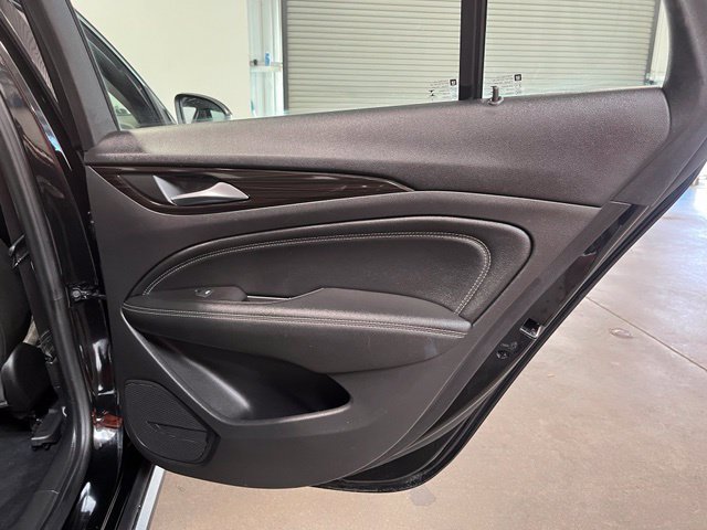 Used 2018 Buick Regal Essence w/ Sights and Sounds Package AWD/4WD image 16