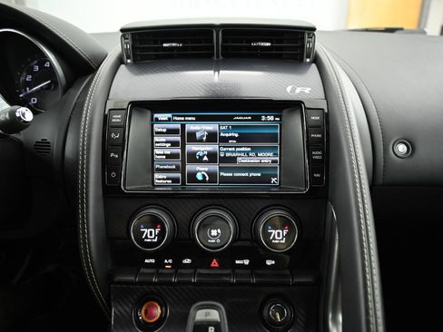 Used 2015 Jaguar F-TYPE R RWD image 27