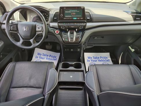 Used 2025 Honda Odyssey Elite image 30