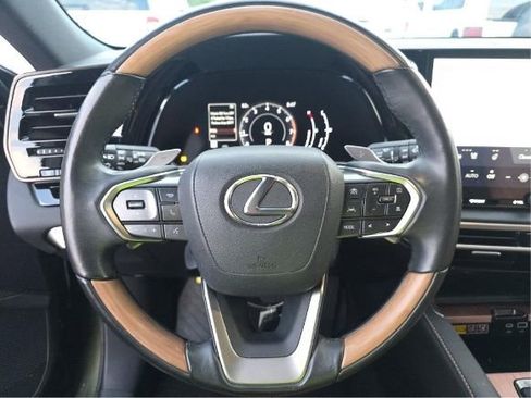 Used 2024 Lexus RX 350 Premium w/ Accessory Package (Z1) FWD image 6