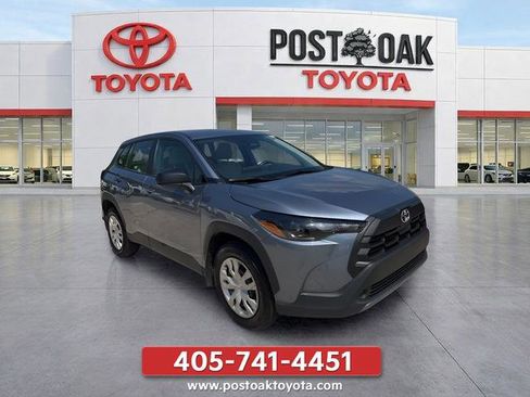 Used 2026 Toyota Corolla Cross L FWD image 5