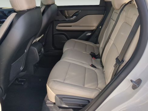 New 2026 Lincoln Corsair Premiere FWD image 22