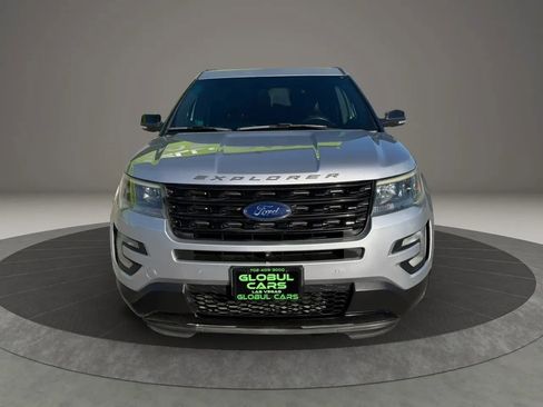 Used 2016 Ford Explorer Sport w/ Equipment Group 401A image 3