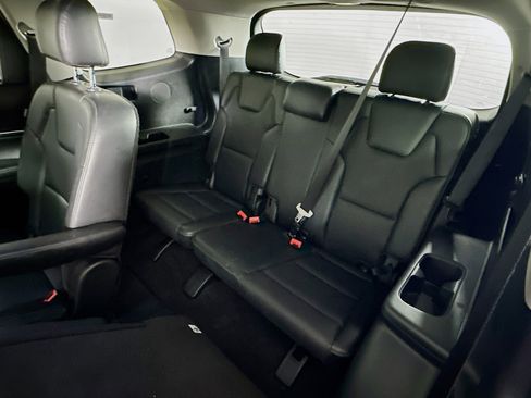 Used 2025 Kia Telluride S FWD image 31
