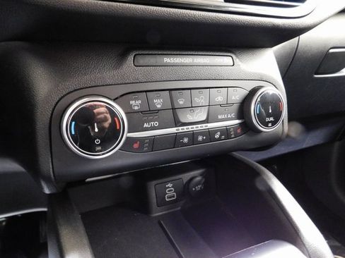 Used 2025 Ford Escape ST-Line Select image 24