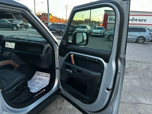 Used 2020 Land Rover Defender 110 X image 39