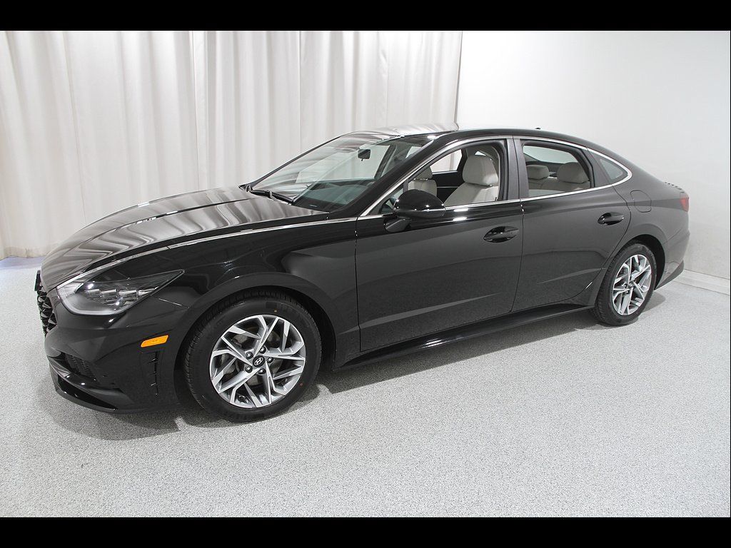 Certified 2023 Hyundai Sonata SEL FWD image 3