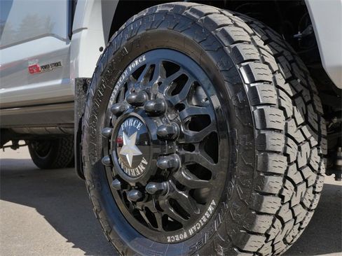 Used 2025 Ford F450 Platinum w/ Platinum Plus Package image 9