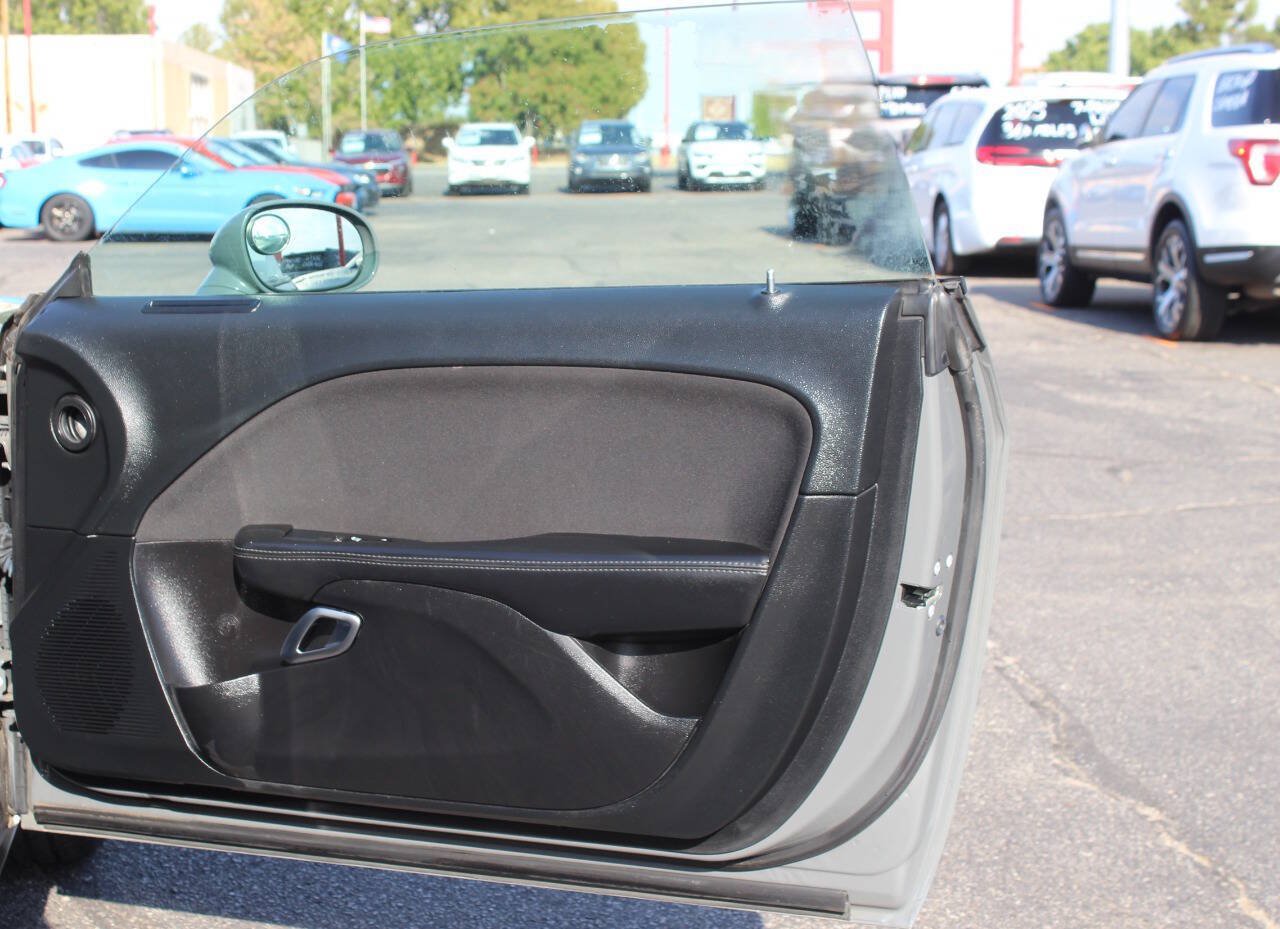 Used 2019 Dodge Challenger SXT AWD/4WD image 10